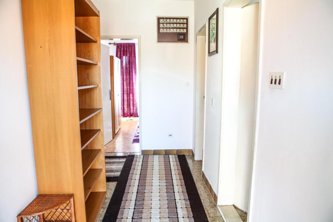 Apartment Dejan ツェティニェ エクステリア 写真