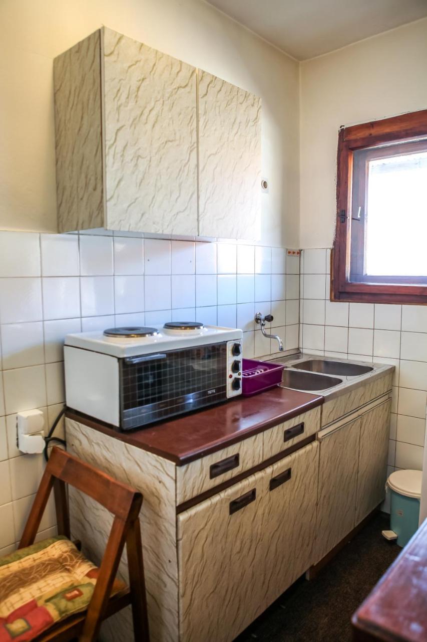 Apartment Dejan ツェティニェ エクステリア 写真
