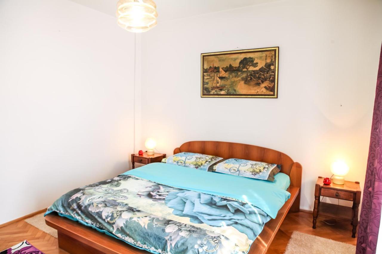Apartment Dejan ツェティニェ エクステリア 写真